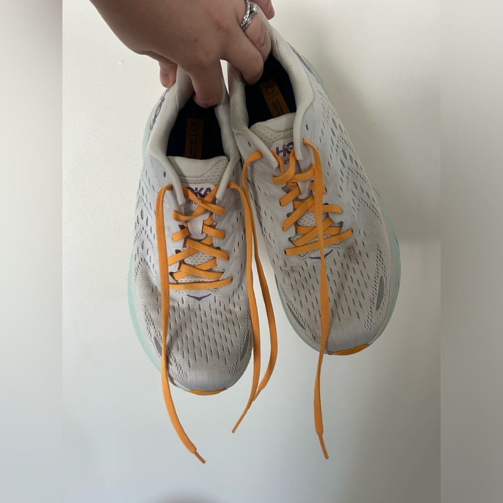 Hoka One One Clifton 8 Running Shoes - Picture 3 of 7